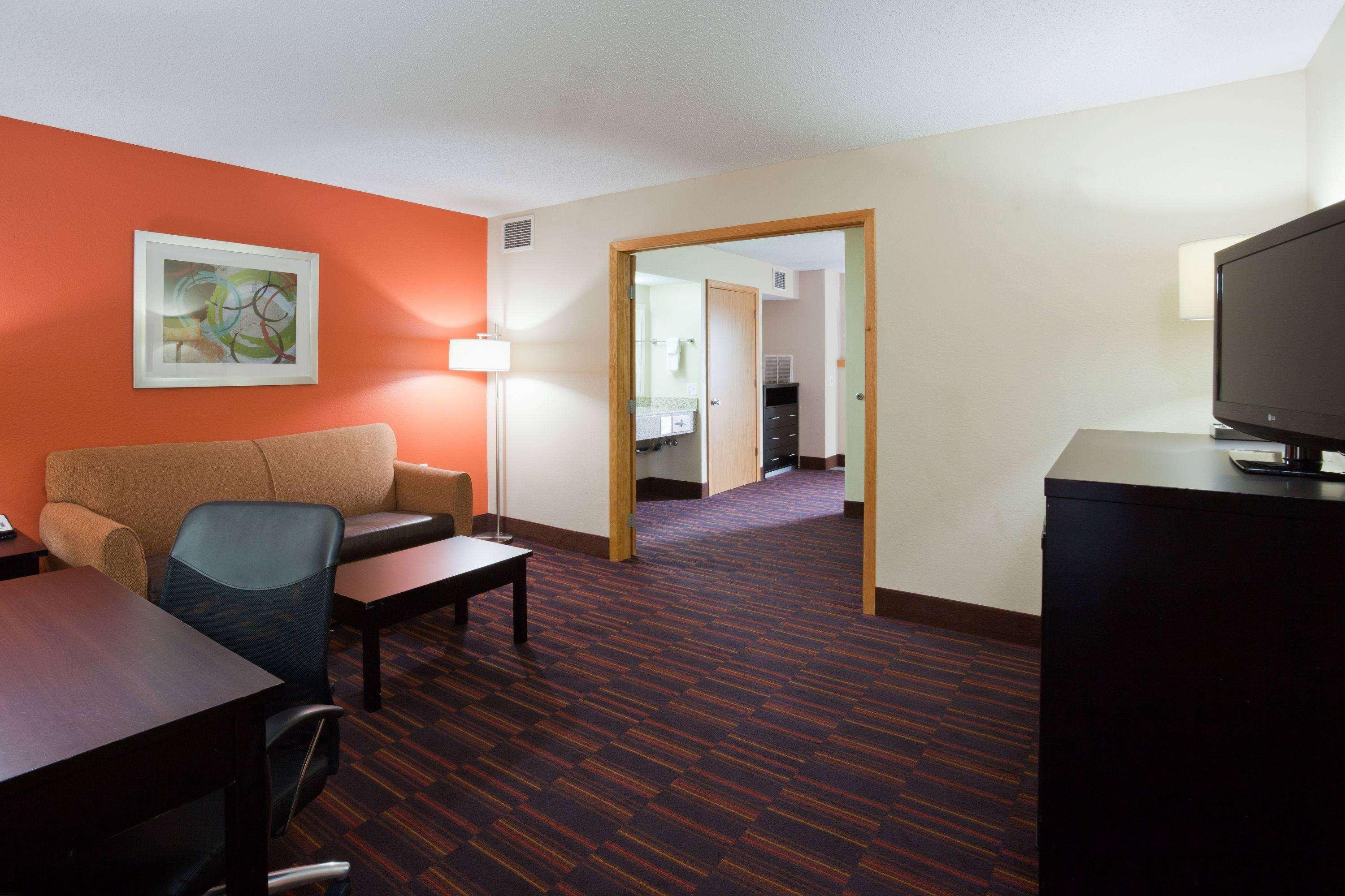 Americinn By Wyndham Shakopee Near Canterbury Park Exterior photo