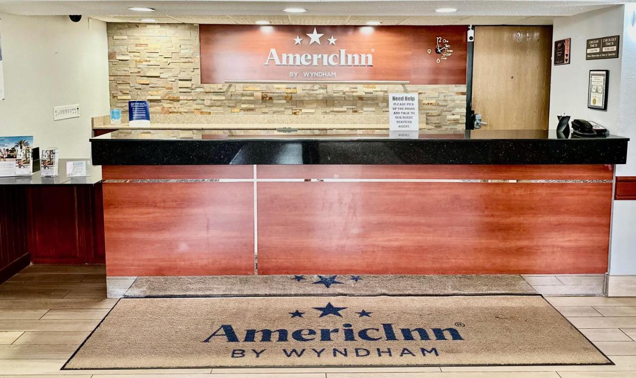 Americinn By Wyndham Shakopee Near Canterbury Park Exterior photo