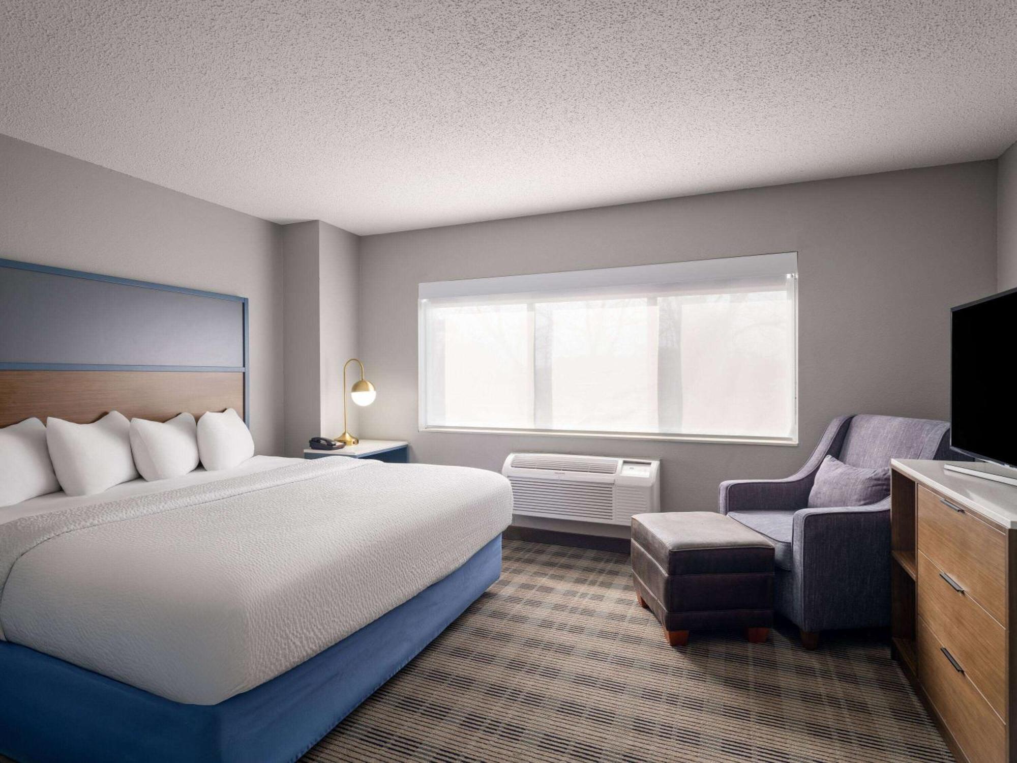 Americinn By Wyndham Shakopee Near Canterbury Park Exterior photo