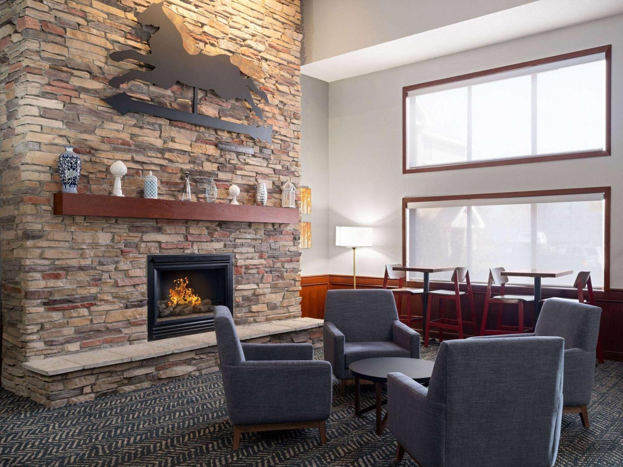 Americinn By Wyndham Shakopee Near Canterbury Park Exterior photo