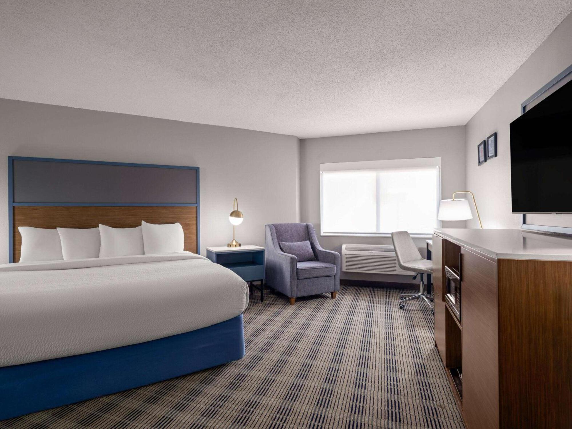 Americinn By Wyndham Shakopee Near Canterbury Park Exterior photo