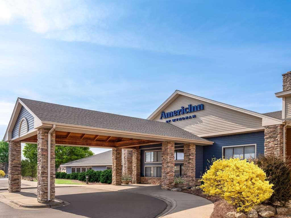 Americinn By Wyndham Shakopee Near Canterbury Park Exterior photo
