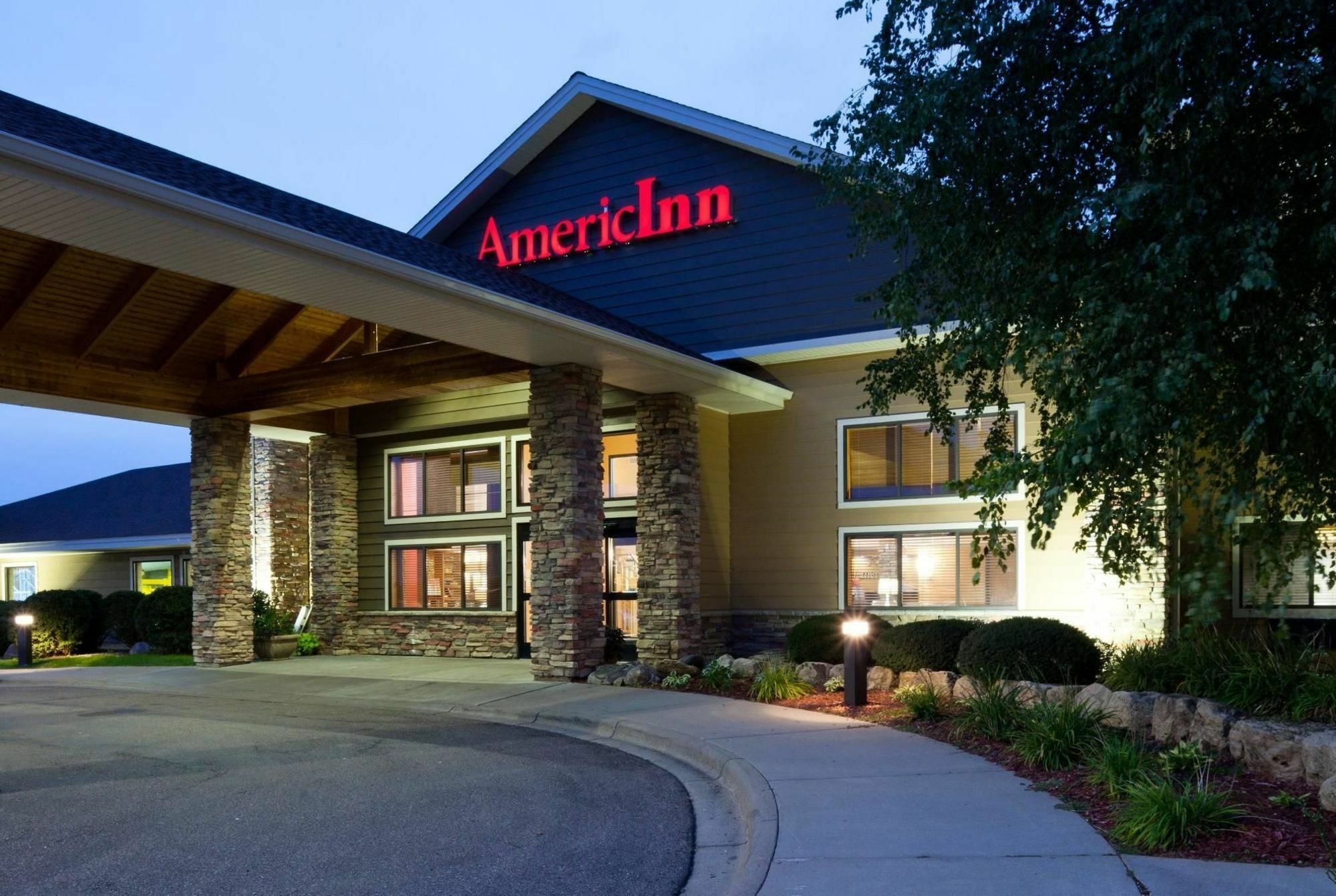Americinn By Wyndham Shakopee Near Canterbury Park Exterior photo